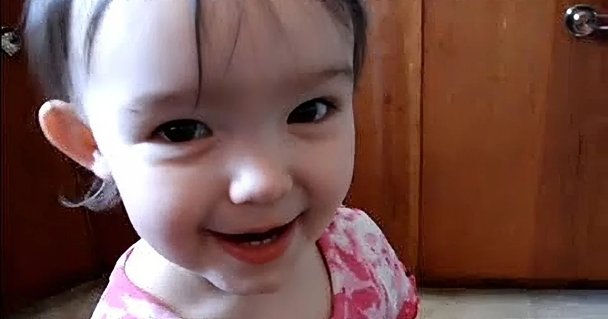 This Darling Little Girl Has the Cutest Way of Saying Banana! Watch & Fall in Love