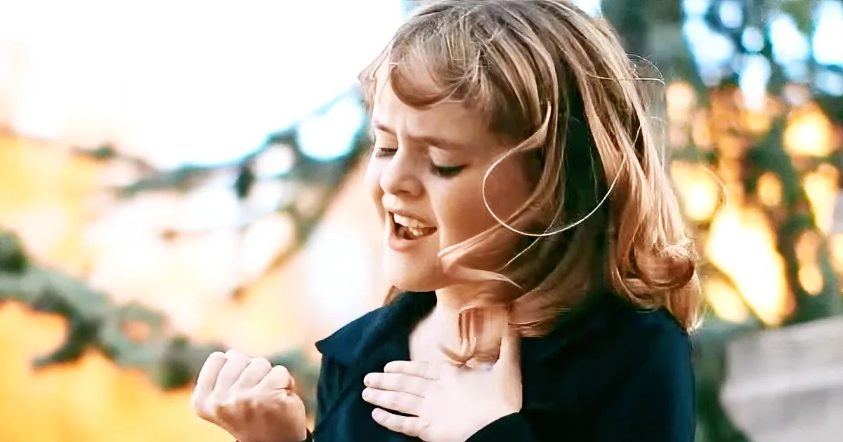 10-Year-Old Girls Sings a Powerful Ballad, Shocks Everyone With Her Performance