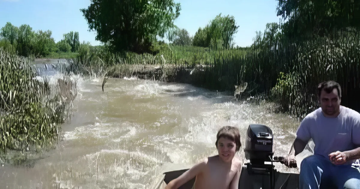 They Went Fishing. What Burst out of the Water Made My Heart Race! Whoa!