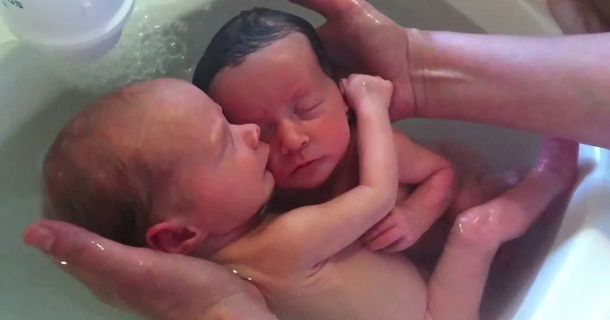 Nurse Put These Newborn Twins in the Bath. Keep Your Eyes on the Baby on the Left!