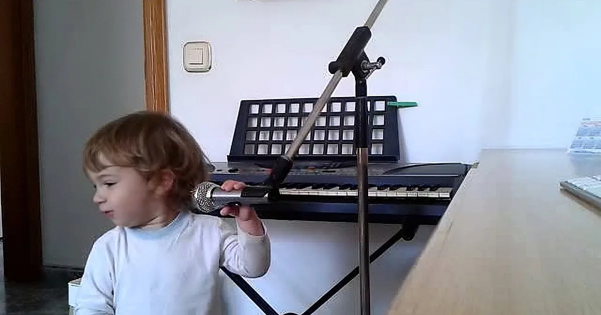 2 Yr Old Boy Starts Singing. but Wait Till He Uses Harmonica. so Cute!