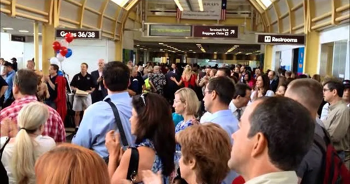 This Veterans Were Boarding a Plane. but Don''t Miss the Surprise They Got! Unreal!