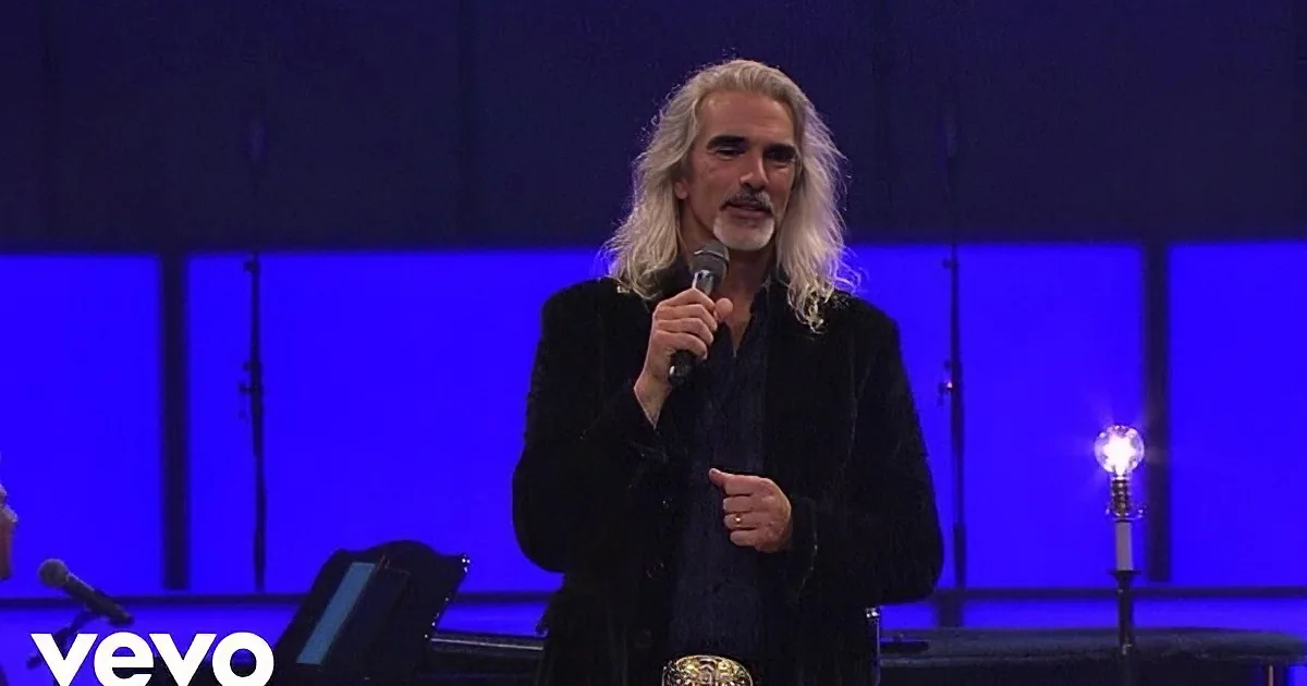 This Famous Gospel Singer Gave the Show of His Life. Watch and Be Amazed, Too! Wow!