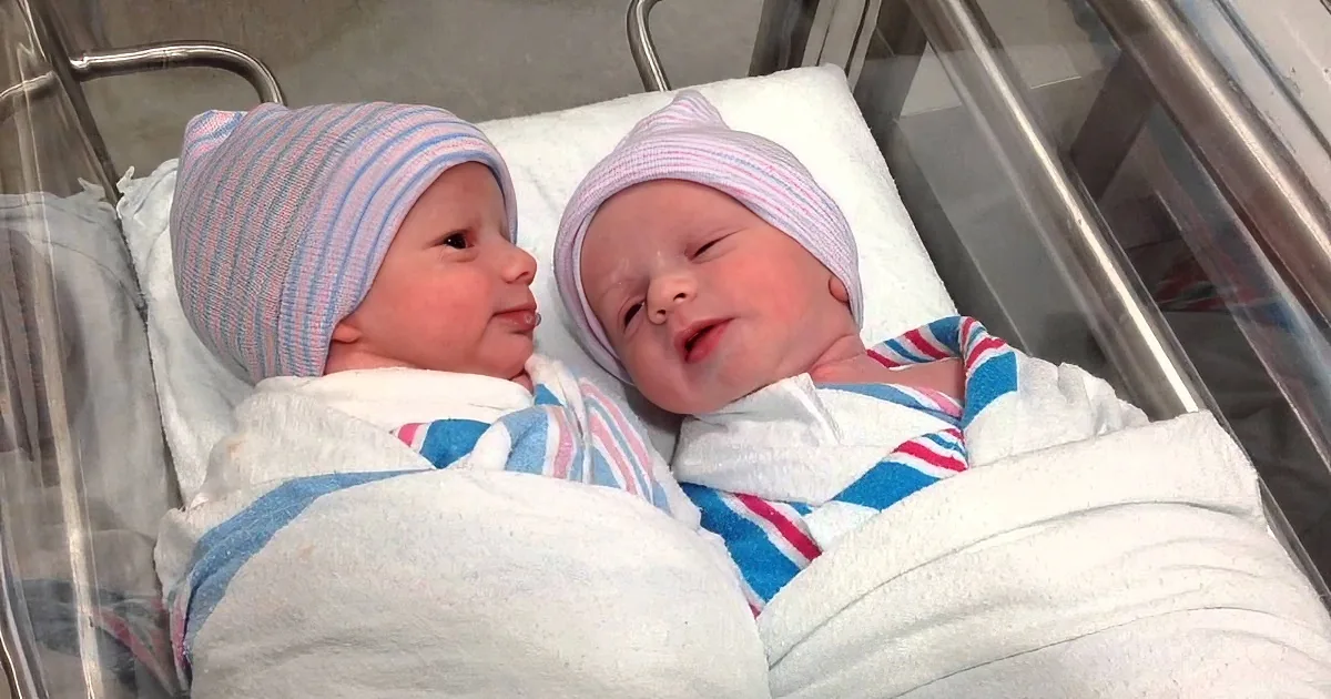This Baby Sisters ''Talk'' With Each Other. Don''t Miss What Their Dad Recorded Next! LOL!