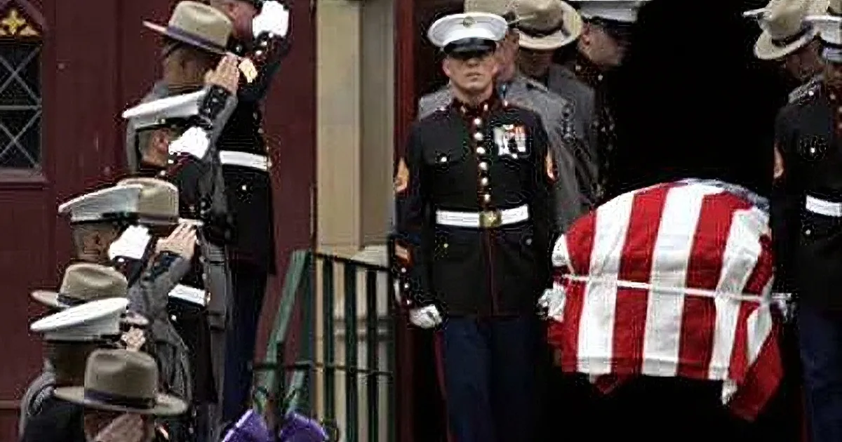 This Tear-Jerking Video Honors All of Our Fallen Veterans, You Don''t Want to Miss It!