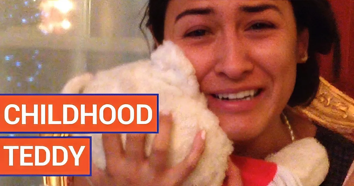 He Gave Her a Teddy Bear as a Gift. but Her Reaction Made My Heart Melt!