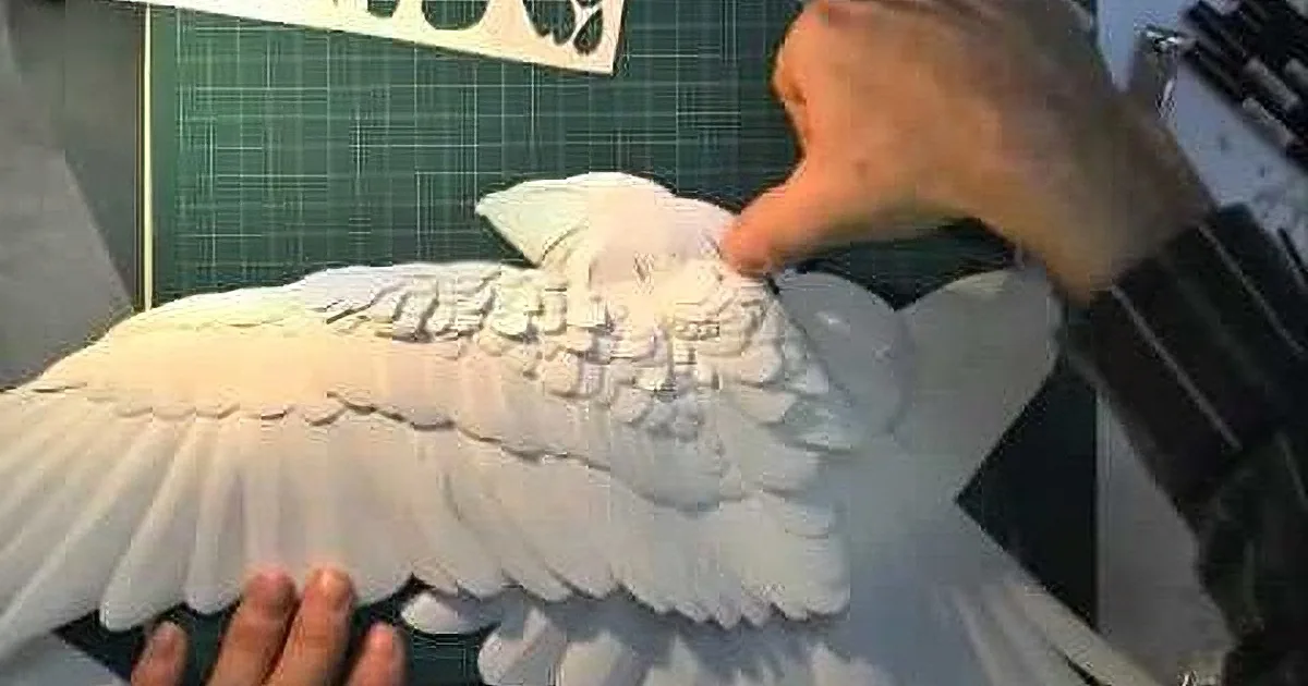 This Amazing Artist Makes Extremely Realistic Sculptures! You Won't Believe What Technique He Uses!