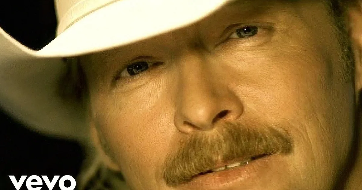 Alan Jackson Celebrates 36th Anniversary With Denise, High School Sweetheart and Inspiration