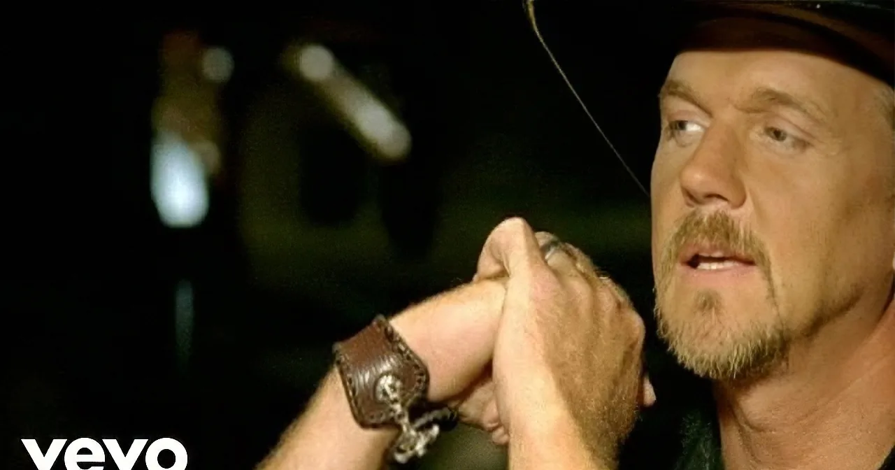 Trace Adkins Honors Fallen Marine With His Powerful Song ''Arlington''. I''m in Tears!