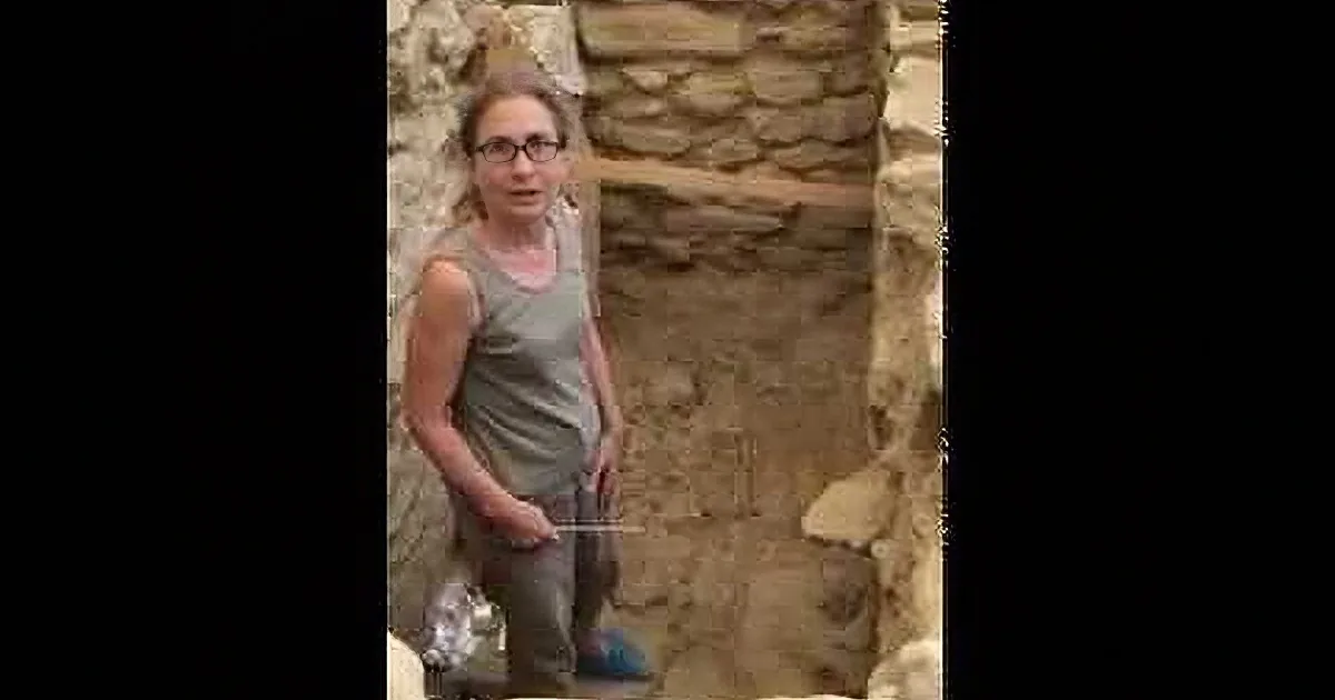 An Ancient Warrior's Tomb That Was Left Untouched for 3,500 Years Is Found in Greece.