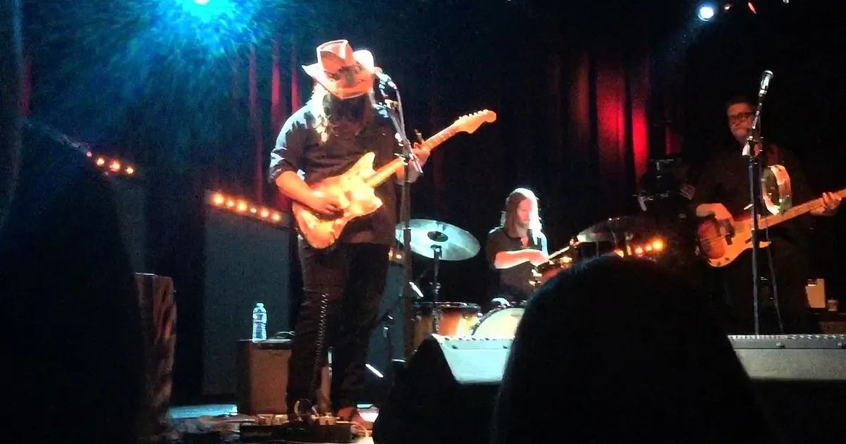 Chris Stapleton Creates Mashup Perfection With ''Free Bird'' and ''Devil Named Music''