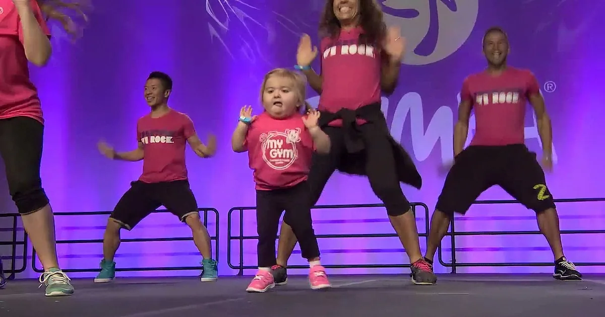 4 Yr Old Takes a Zumba Class. but What Happens When She Starts Dancing? You''ll Be in Love!
