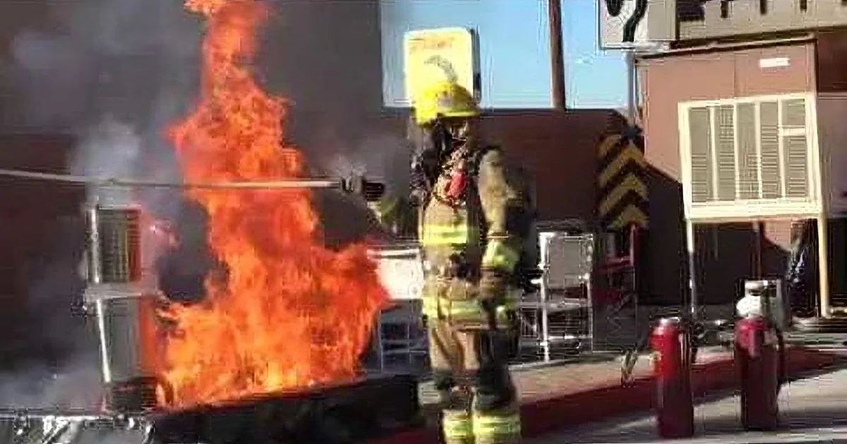 Be Safe This Thanksgiving! Watch These Firemen Share Deep-Frying Turkey Lesson! Be Careful!