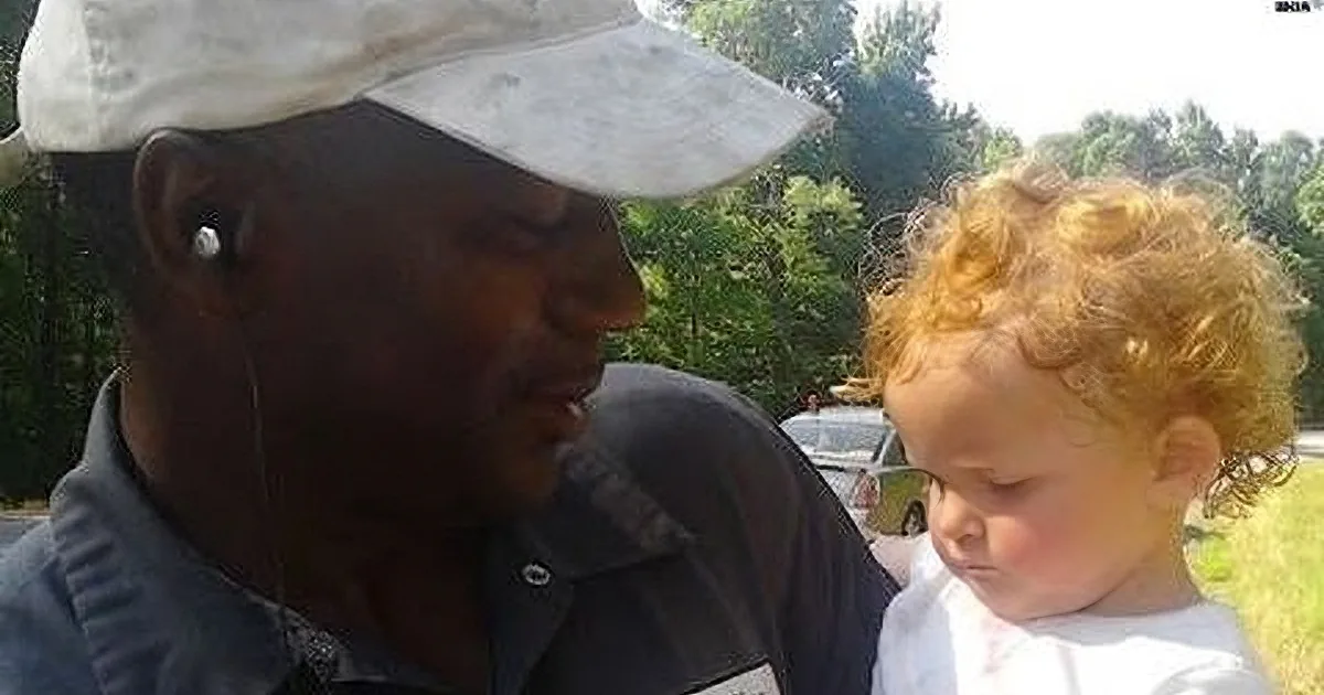 15-Month-Old Baby Girl Saved From Treacherous Highway! Brave Bryant Collins Saves the Day!