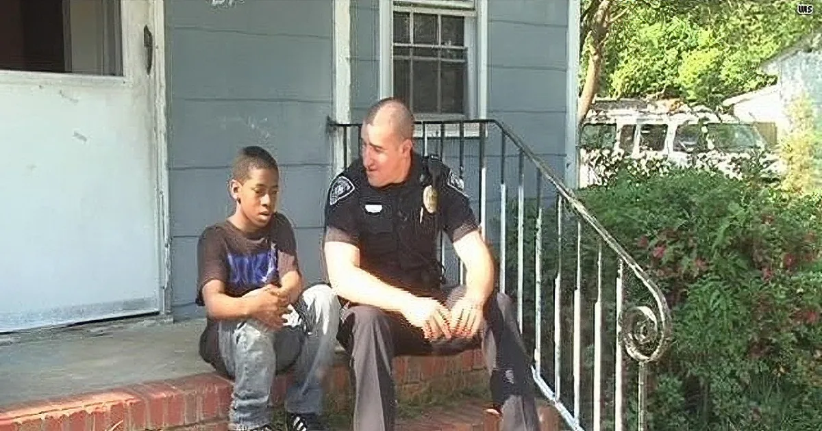 This 13-Year-Old Boy Wants to Run Away, Then Asks the Police Officer to Look Inside His Bedroom