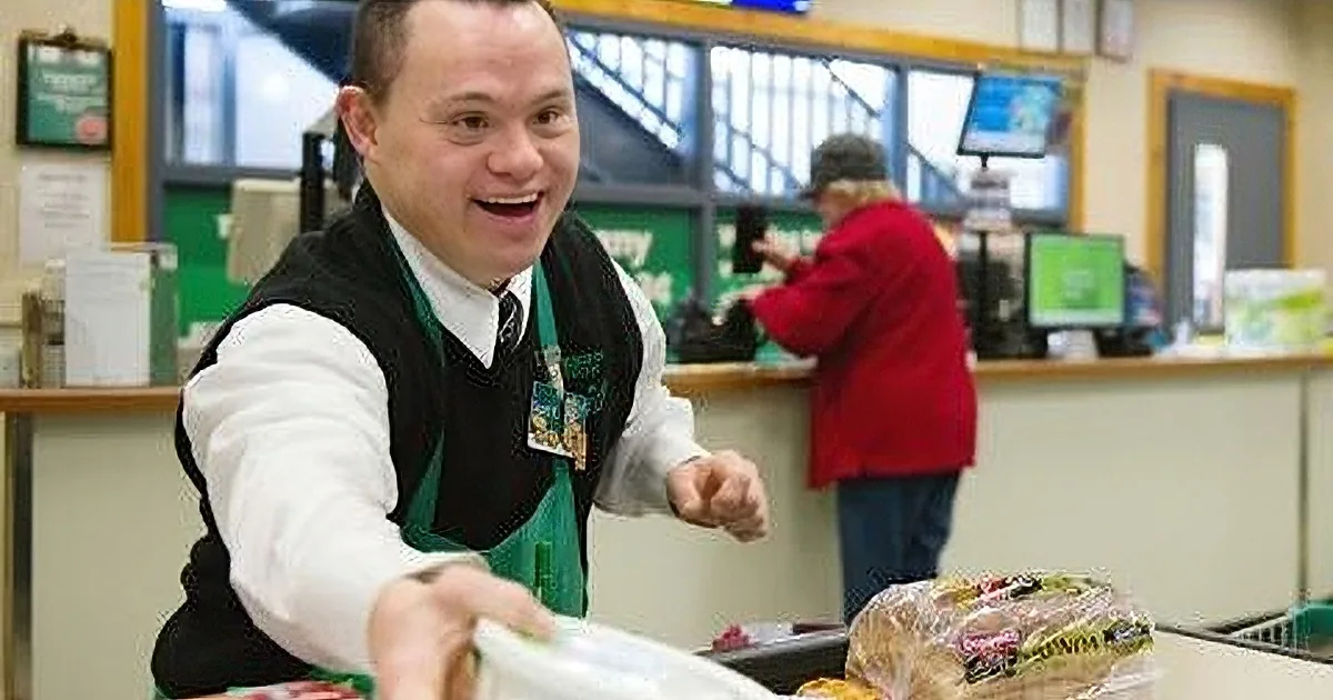 Woman Berates Customer and Bagger. I Loved What the Cashier Said Next. OMG!
