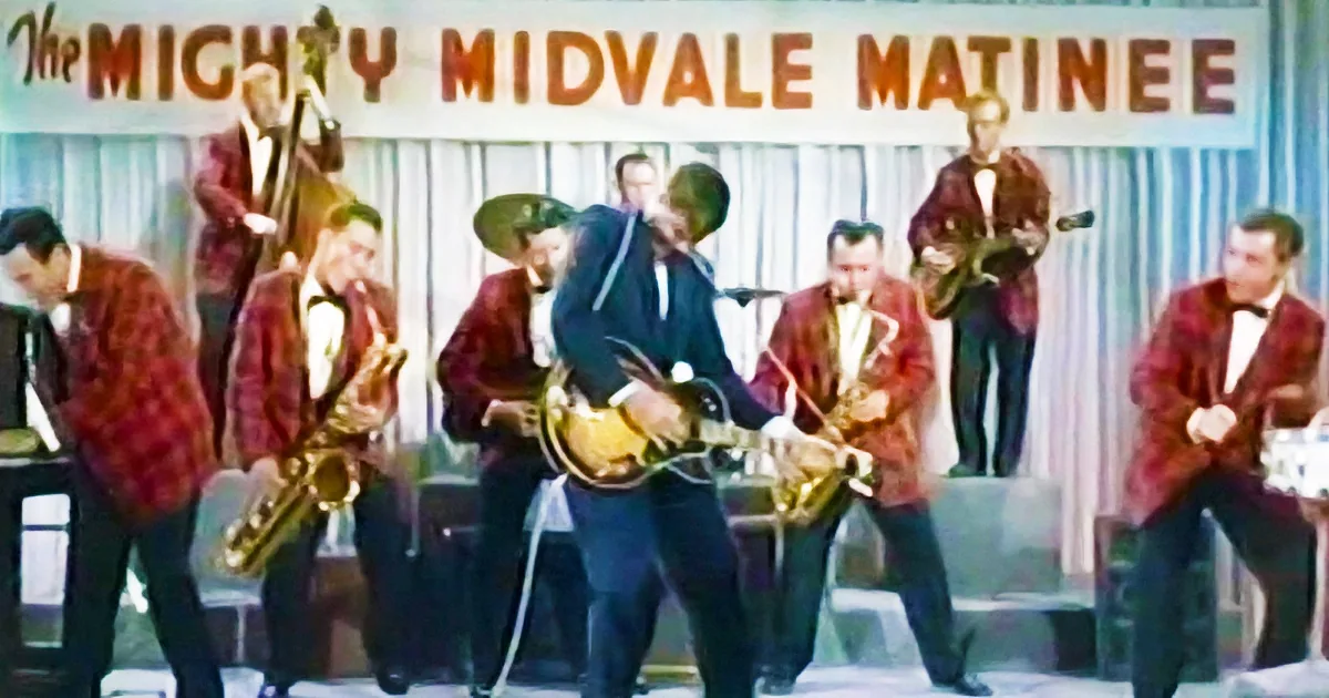 Jerry Lewis Grabs His Guitar and 7 Seconds Later I''m Grinning From Ear to Ear!