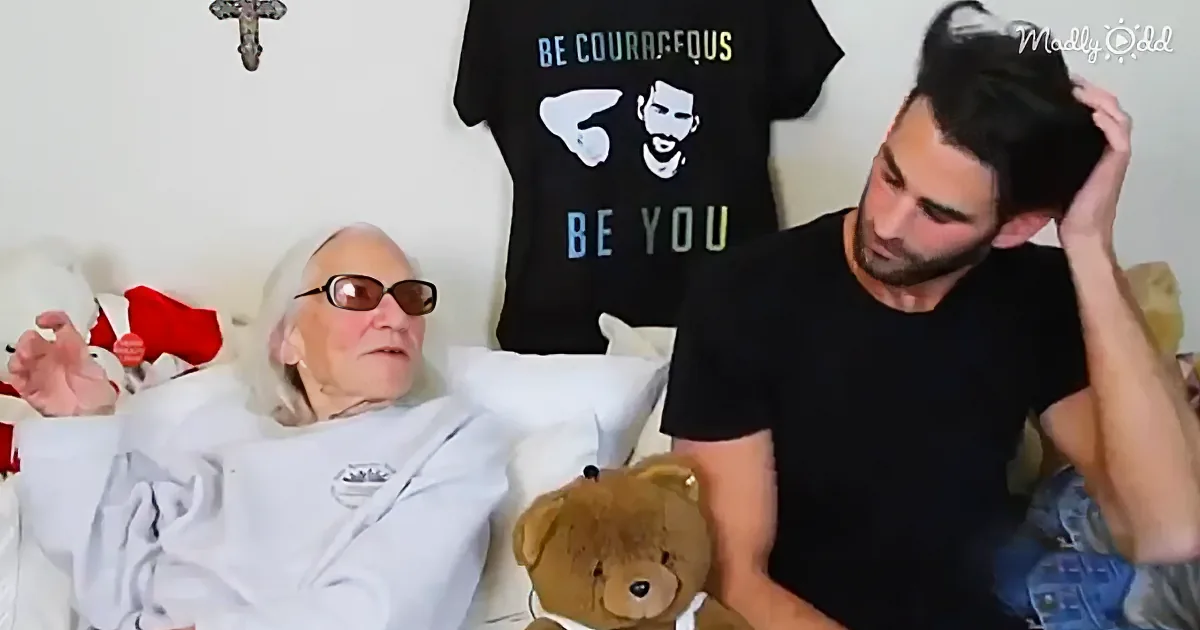 Young Actor Invites Senior Neighbor to Move in With Him for Reasons That Will Move You