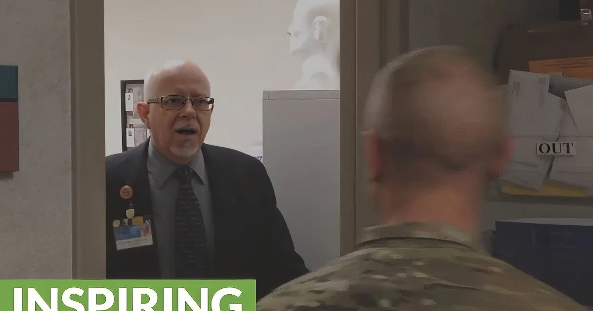 Soldier and Father''s Best Friend Come up With Awesome Plan for Surprise. This Is so Amazing.