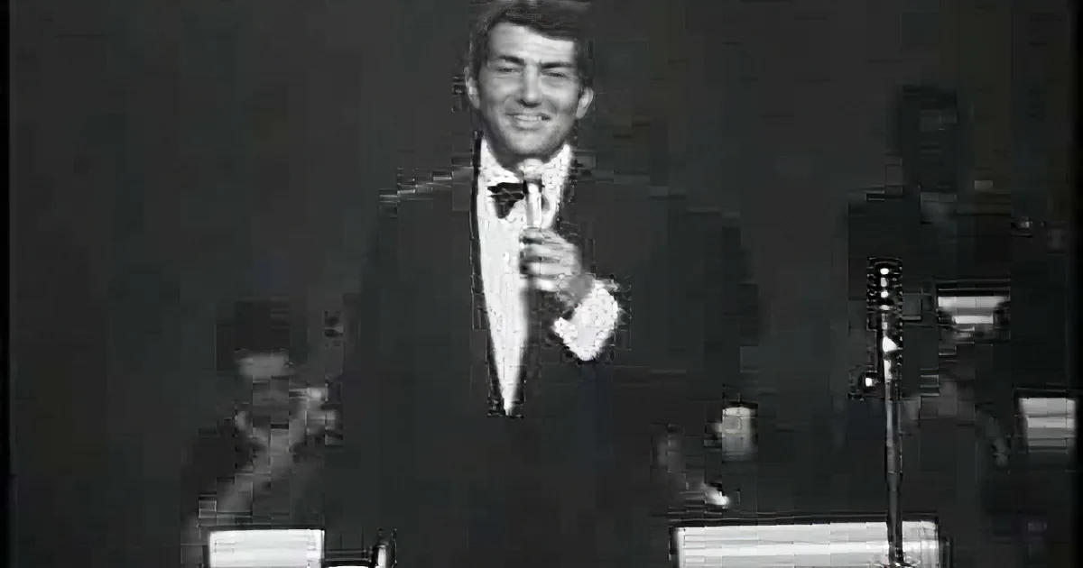Dean Martin Sings ''Everybody Loves Somebody Sometime''. I Was Stunned at How Good He Was.