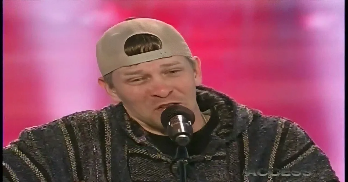 Everybody Laughs at the ''Hillbilly'' on Stage, but Seconds Later, the Audience Is Speechless
