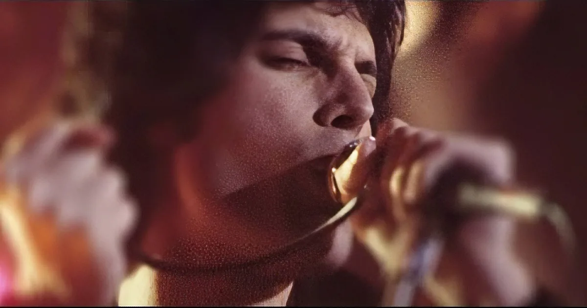 Freddie Mercury Sings Acapella Version of ''We Are the Champions''