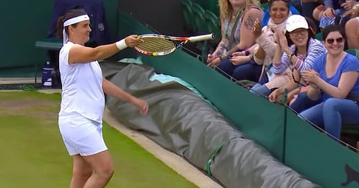 Here's the Funniest Moment in the History of Tennis. Kim Clijsters Tames an Unruly Fan