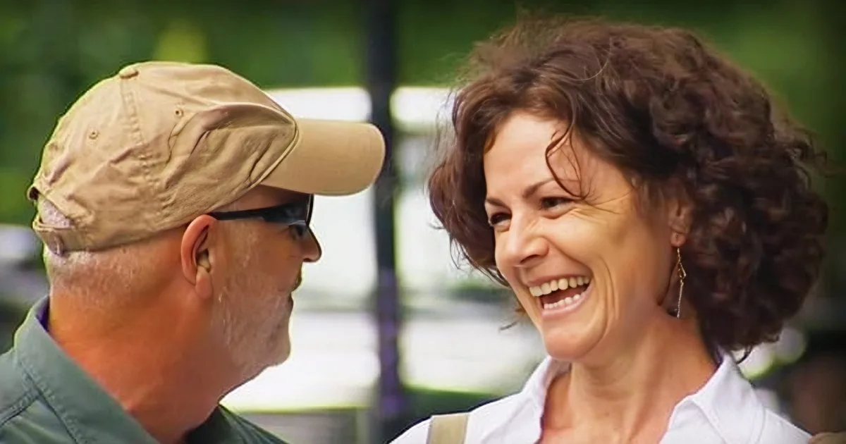 Grandma Takes the Trash to a Dump Truck. What Happened Next? I Can't Stop Laughing!