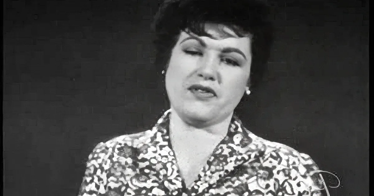 Patsy Cline''s Last Filmed Performance of ''I Fall to Pieces'' Will Leave You With Shivers