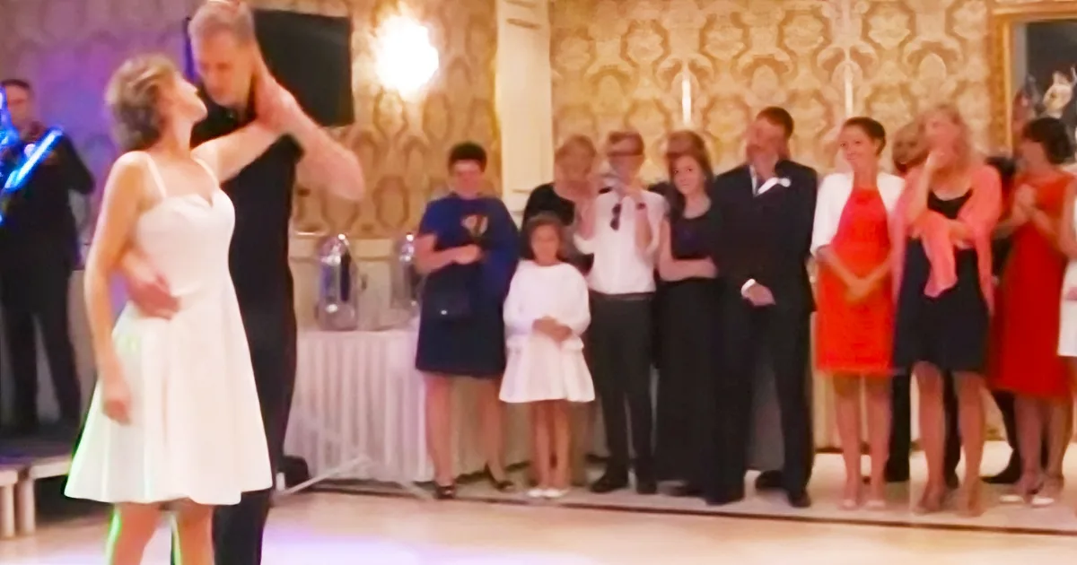 Newly Wed Couple Totally Ace Their First Dance With a Flawless Performance Replicated From ''Dirty Dancing''