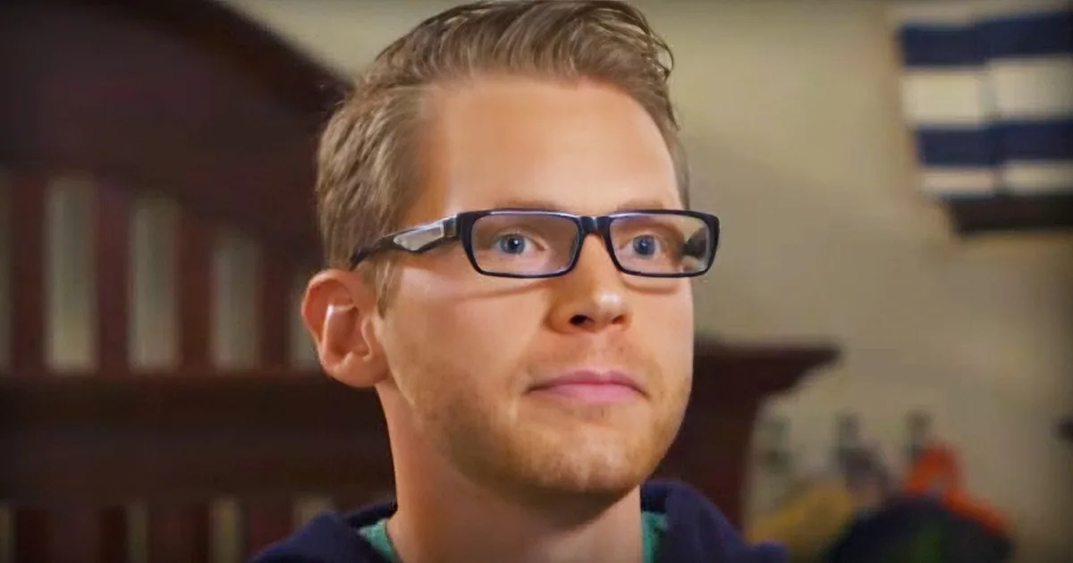 Blind Man Able to See Wife and Son for 1st Time. His Reaction Leaves Everyone in Tears