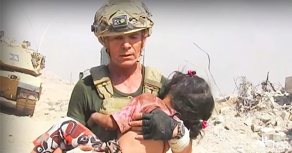 Watch Moment When Special Forces Soldier Runs Through Rain of Gunfire to Save Girl From Isis