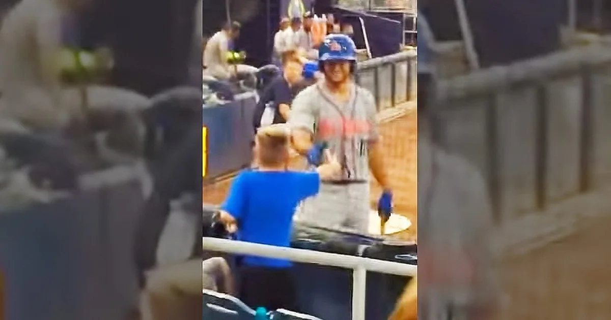 For Tim Tebow, a Break From the on-Deck Circle to Greet an Autistic Boy Led to a Great at-Bat