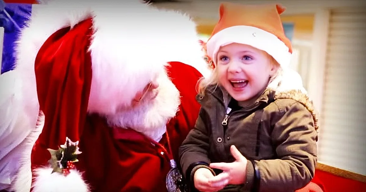 Santa Notices a Little Girl Who Can''t Hear Him. Does Something That Amazes Everyone