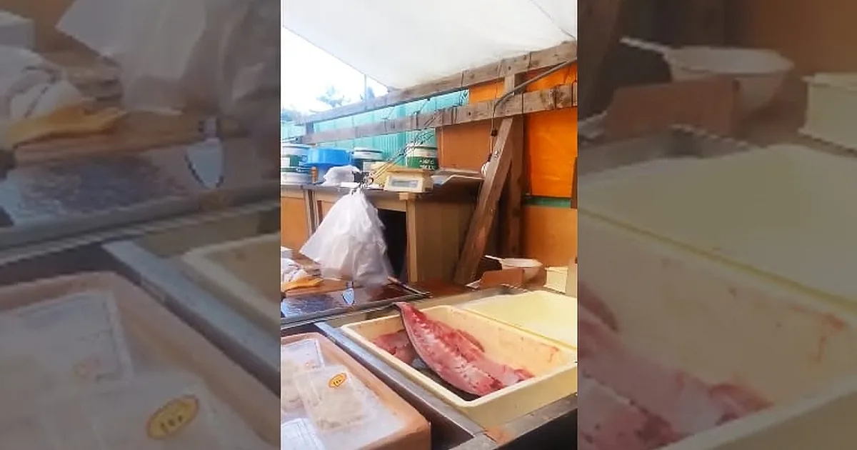This Video of a Restaurant Where the Fish Is Still Moving Might Just Make You a Vegetarian