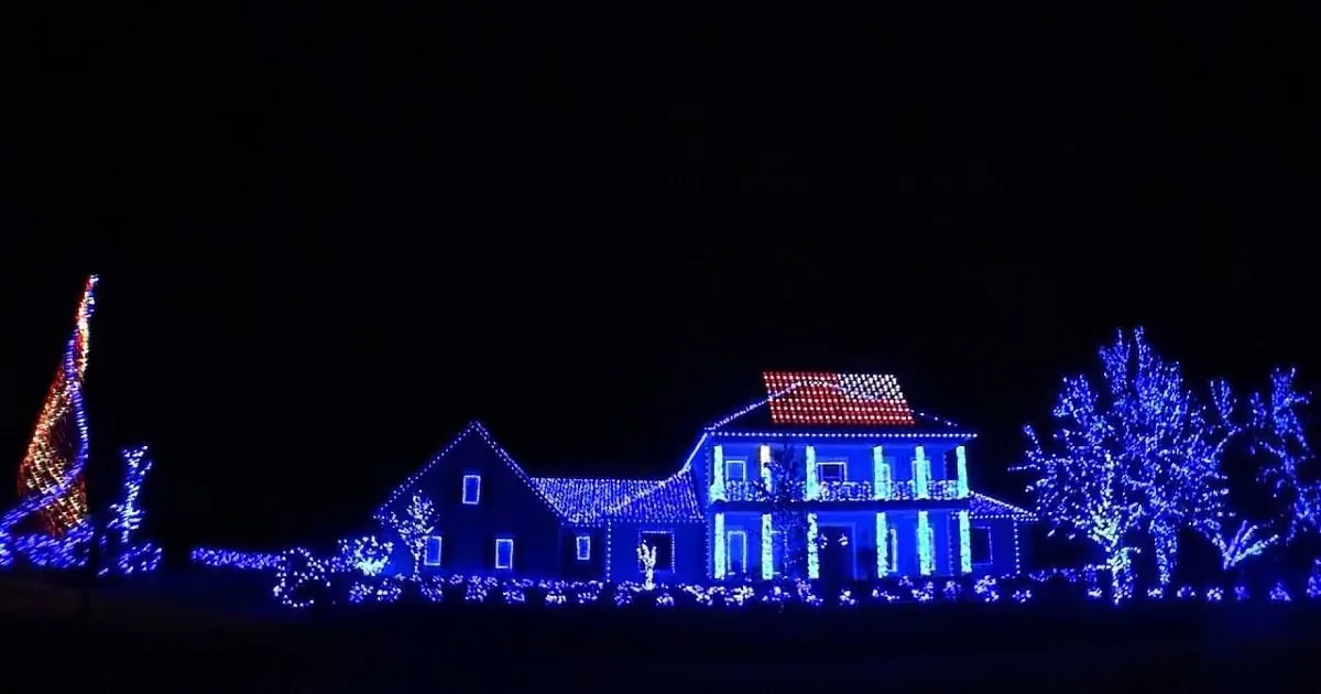 Stunning Christmas Light Display Honors Service and Sacrifice