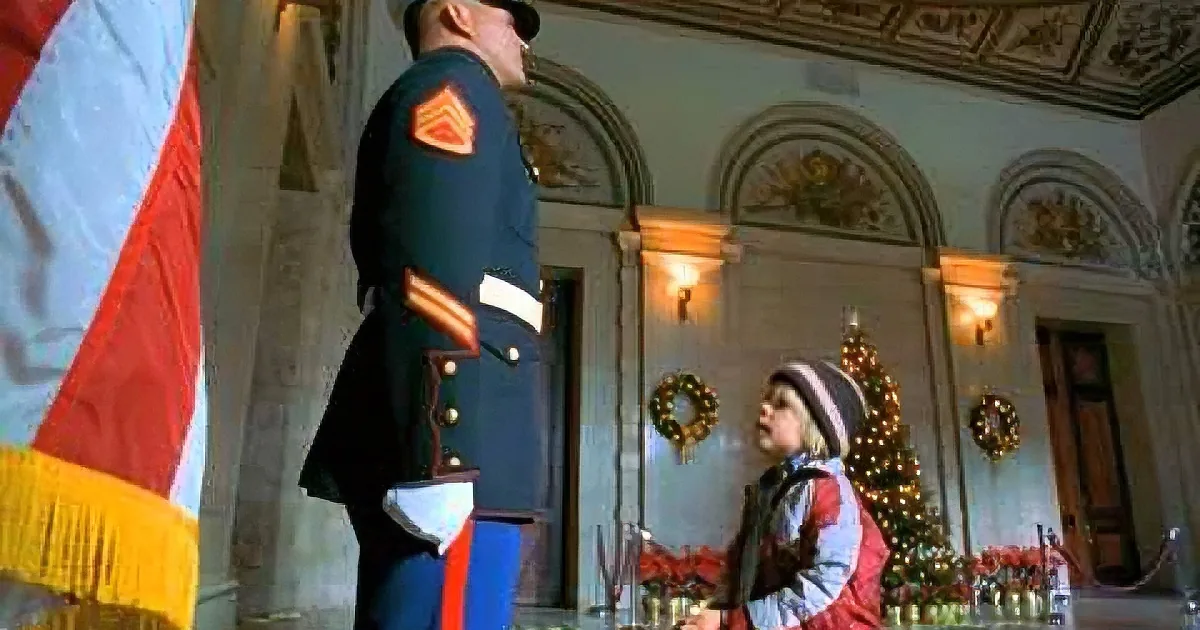 Marine Guard Is Stony as a Statue but Watch Him When a Boy Asks if He''s Santa