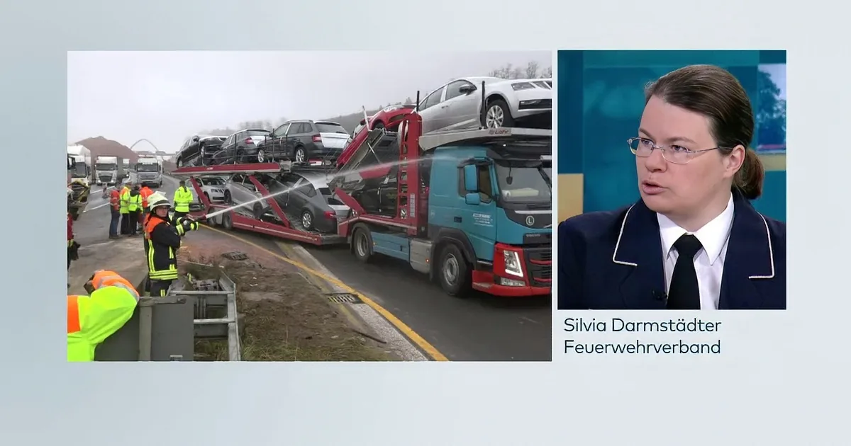 Fed up With Gawkers Filming a Fatal Accident, Firemen Use an App of Their Own
