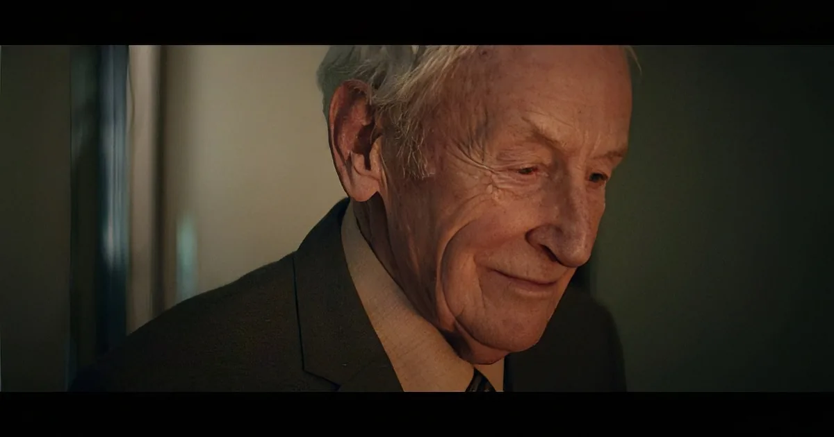 Appie Christmas! That's the Message From This Charming Commercial