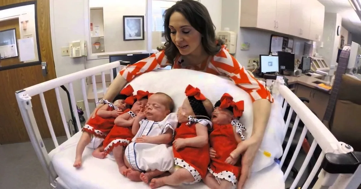 Organizing Babies for a Photoshoot Is Never Easy, but When There Are Five?