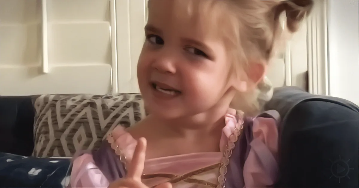 Her First Day Left Her Horrified, Sending the Internet Into Hysterics