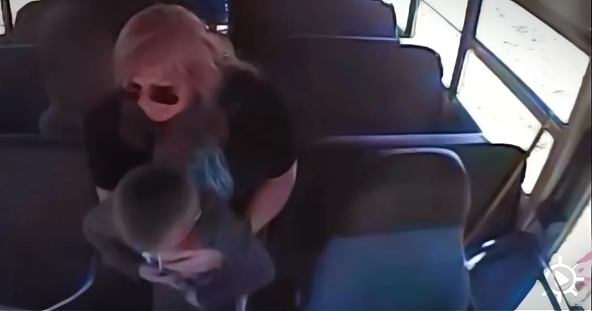 Little Boy on Bus Has Seconds to Spare When Female Driver Jumps Into Action