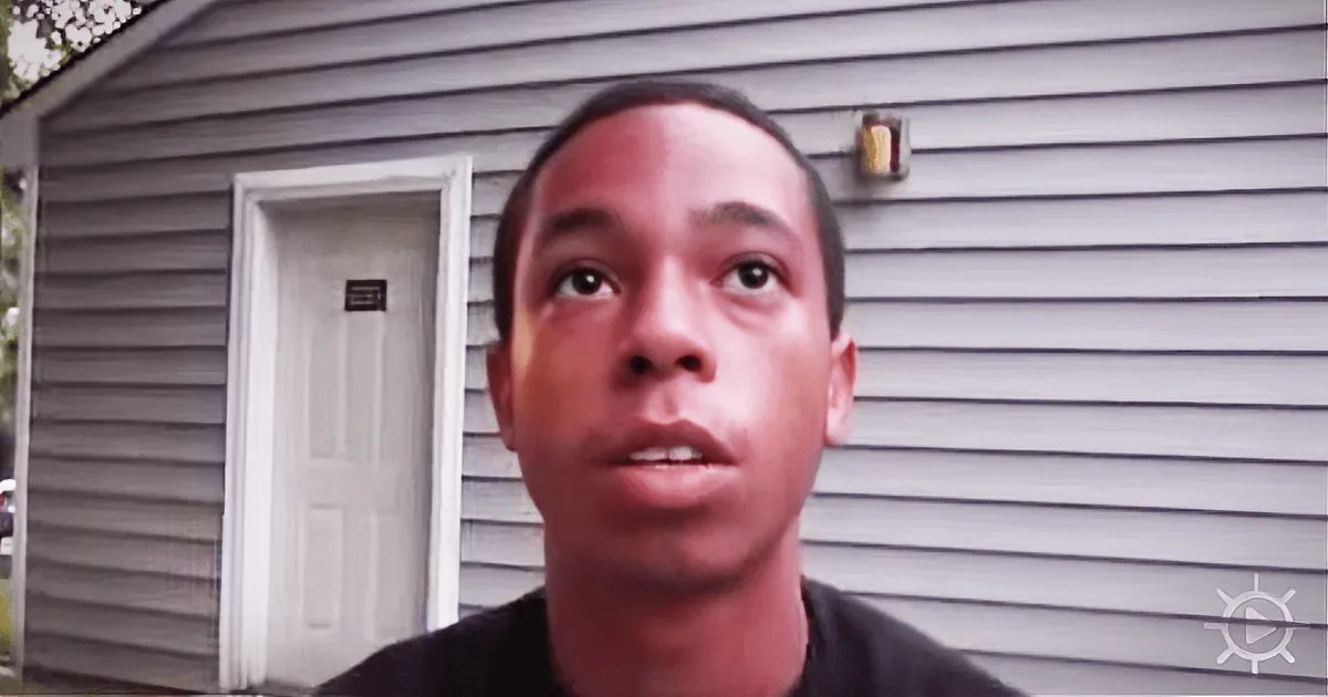 Teenagers on Bicycles Chase Down a Kidnapper and Rescue a Little Girl