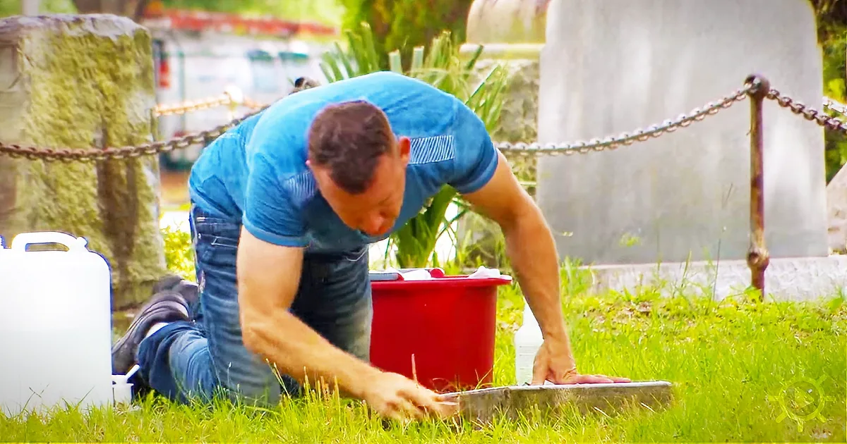 A Man Spends His Days off Cleaning Many Forgotten Veterans'' Tombstones.