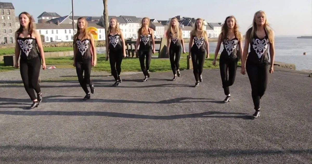 Step Lively: Eight Dancers Find Fame With Spectacular Outdoor Performance