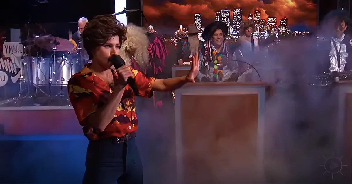 Kristen Bell and Dave Grohl Perform a Heavy Metal ''Frozen'' Mashup and It''s Epic!