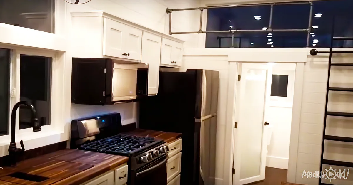 Tiny Home, Built for 5, Is Surprisingly Big on the Inside -- Take a Virtual Tour!