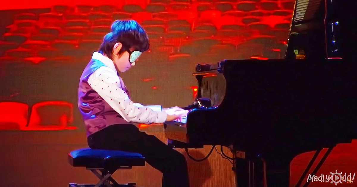 8-Year-Old-Boy Sits at Piano Blindfolded, Host in Awe Just Seconds Into His Performance