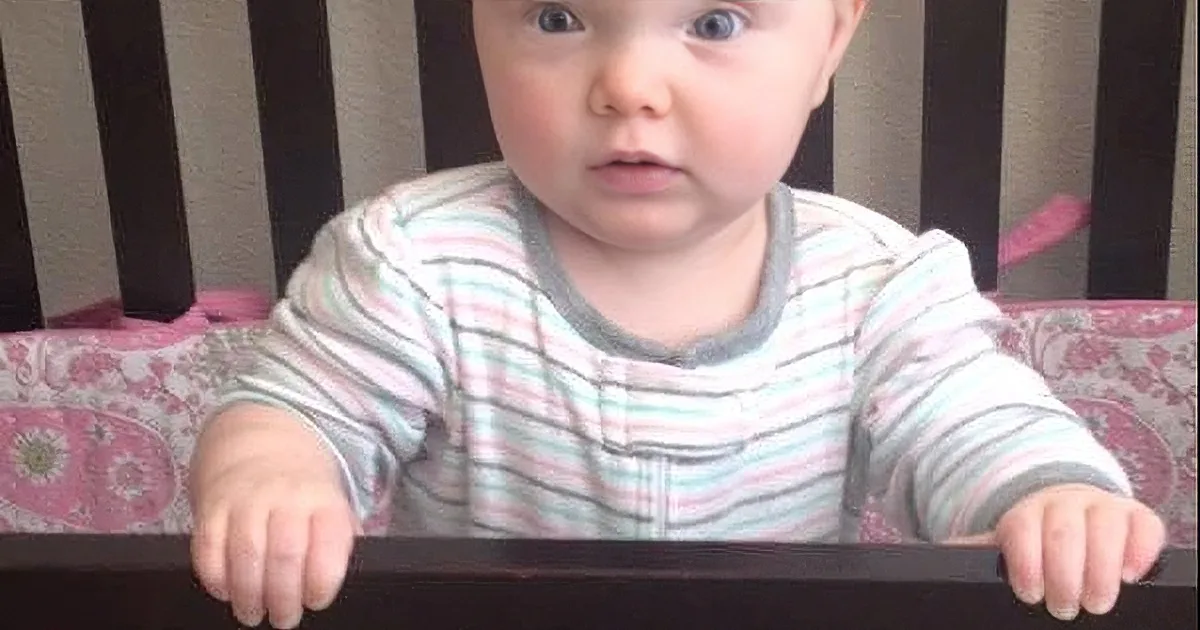 3-Month-Old Baby Loses It After Seeing Her Mom''s New Hairstyle