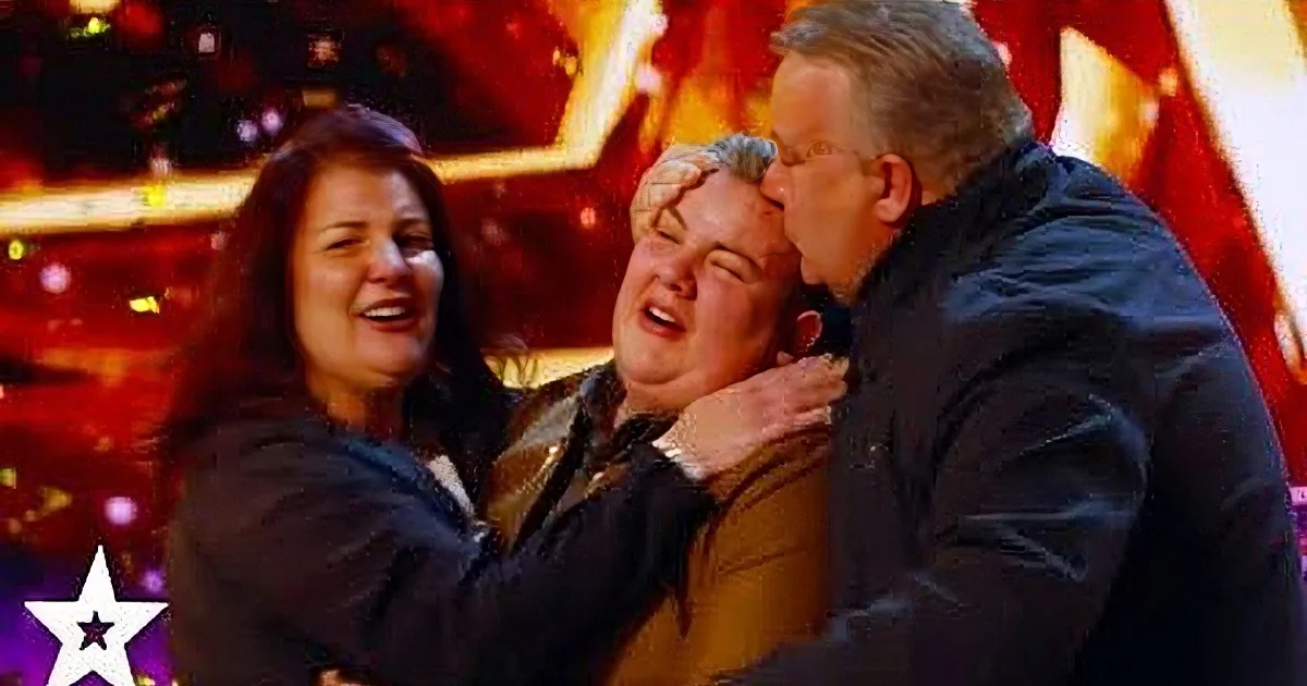 Emotional Teen''s Chilling Rendition of ''Hallelujah'' Forces Judges to Slam Golden Buzzer!